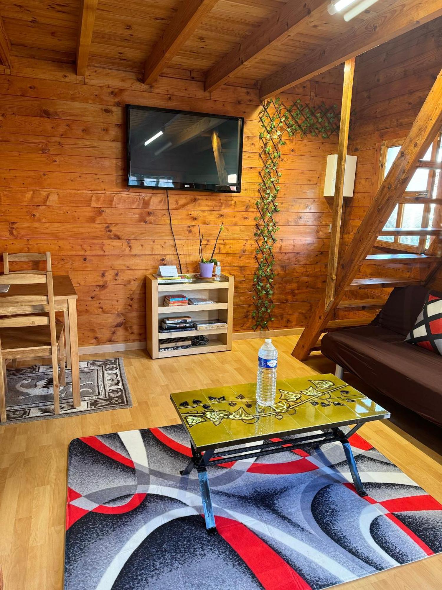 Cozy Cottage Paris Suburb! Μπομπινί Εξωτερικό φωτογραφία