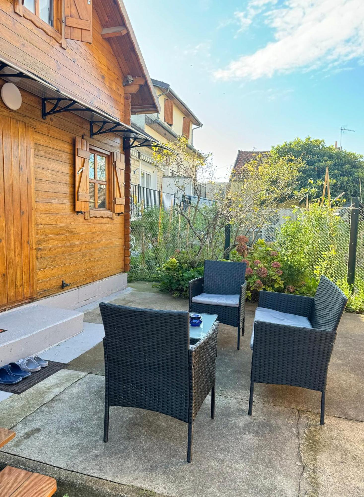 Cozy Cottage Paris Suburb! Μπομπινί Εξωτερικό φωτογραφία