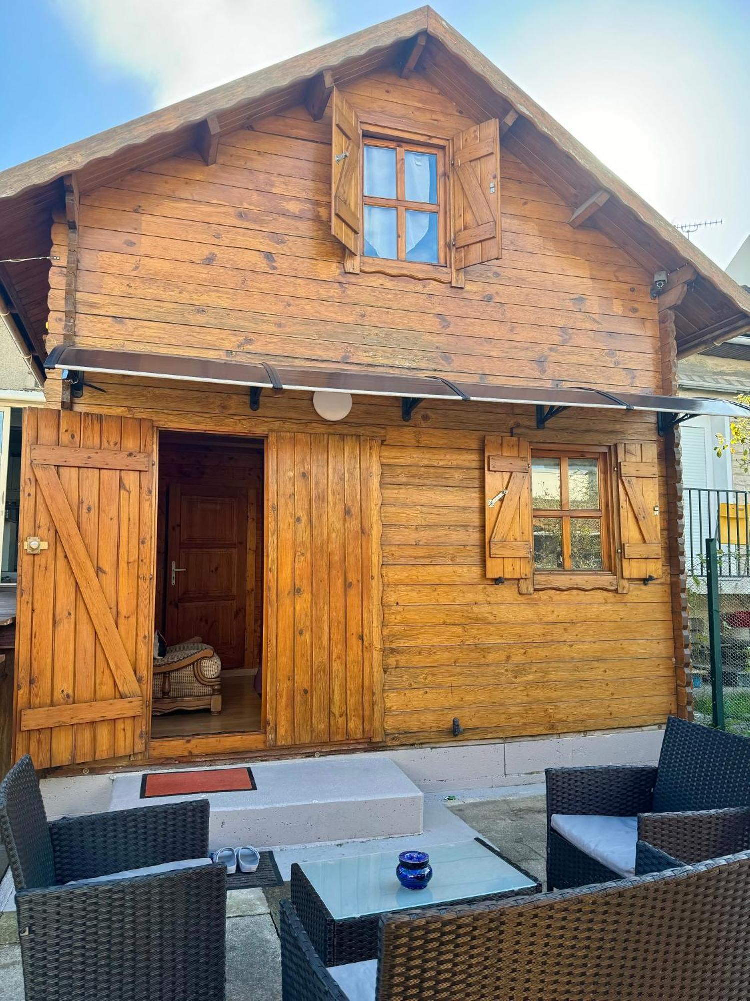 Cozy Cottage Paris Suburb! Μπομπινί Εξωτερικό φωτογραφία